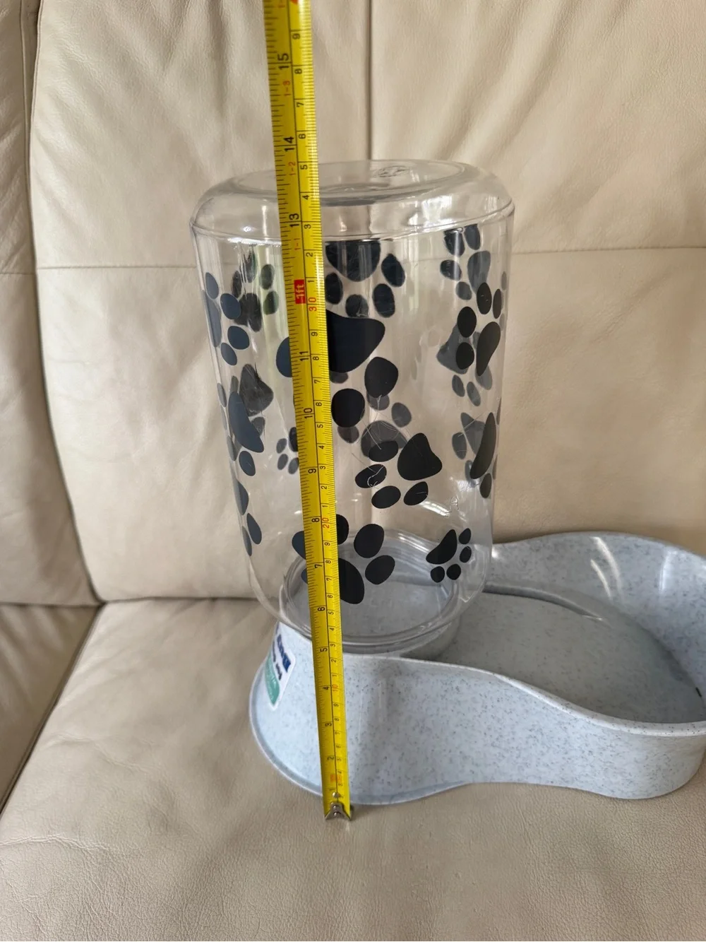 Reversible Water or Dry Food Feeders for Dogs and Cats